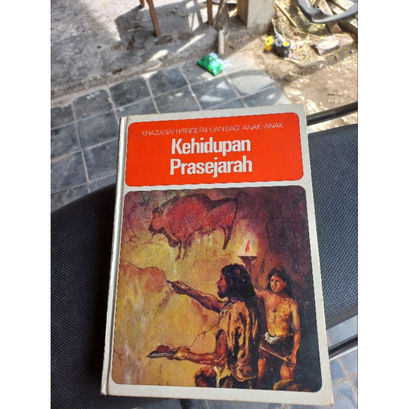 Buku kehidupan PRASEJARAH