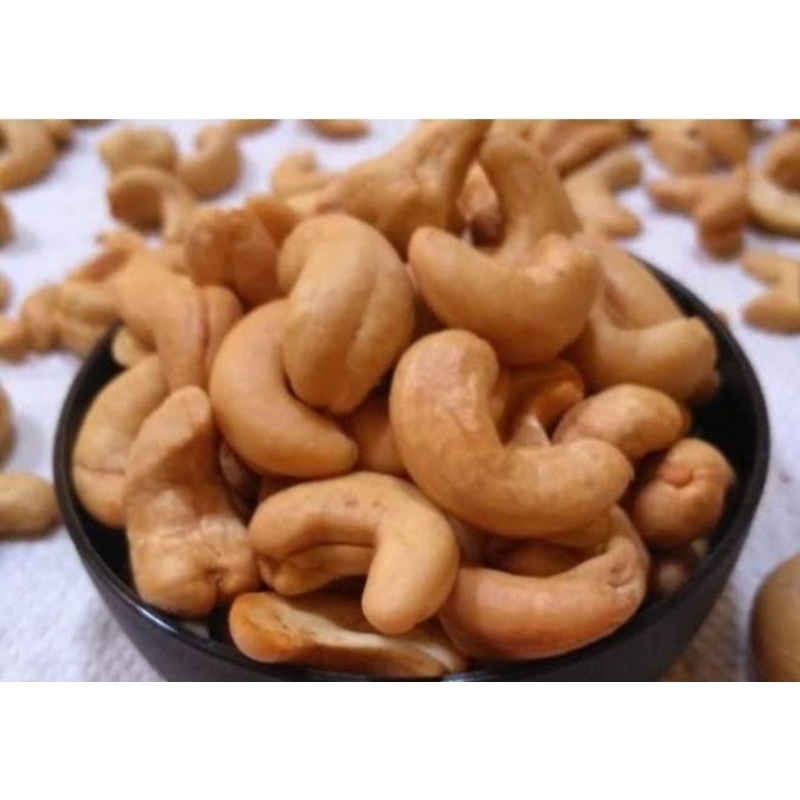 

KACANG METE SUPER/KACANG MEDE (SUPER) GORENG FRESH DARI WONOGIRI