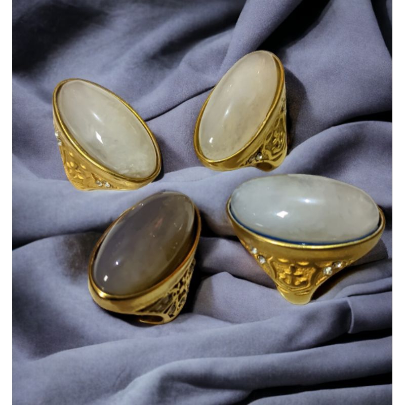 Cincin Batu Pandan Kapas