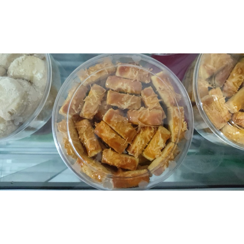 

Kue lebaran Kastengel