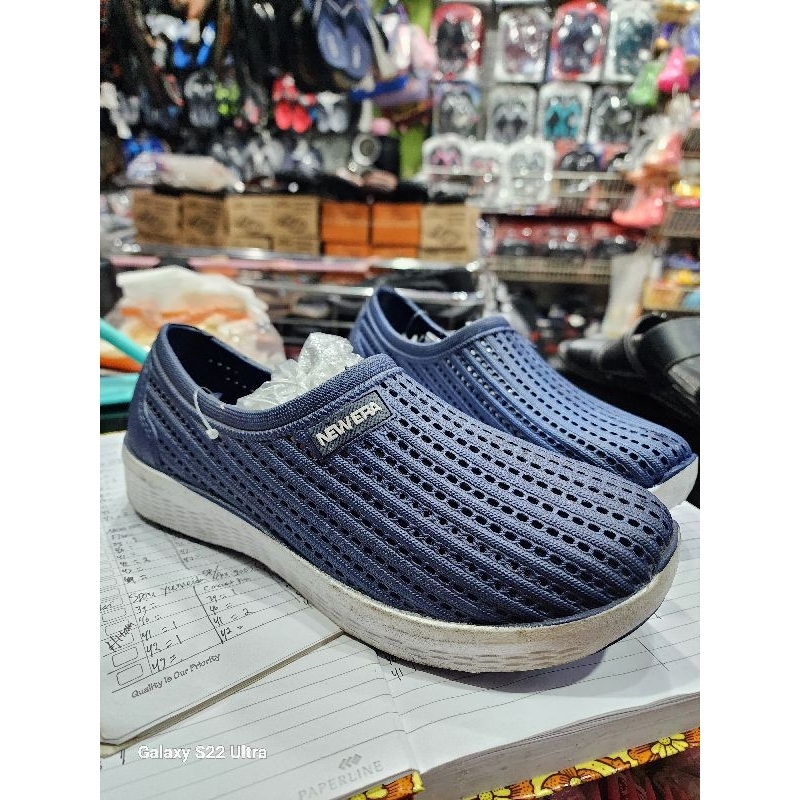 Sepatu Karet New Era 6020 B Casual Premium Pria/Wanita