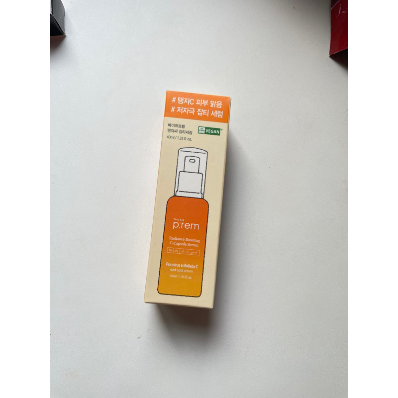 Make prem radiance boosting c-capsule serum