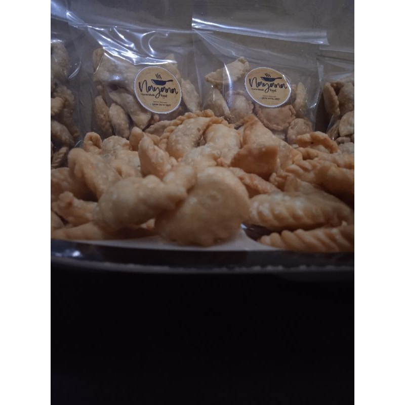 

Pastel Abon Enak, Gurih & Renyah