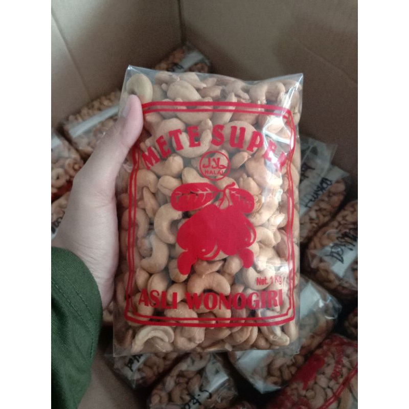 

Kacang Mete Super Oven (Roasted) 1000gr