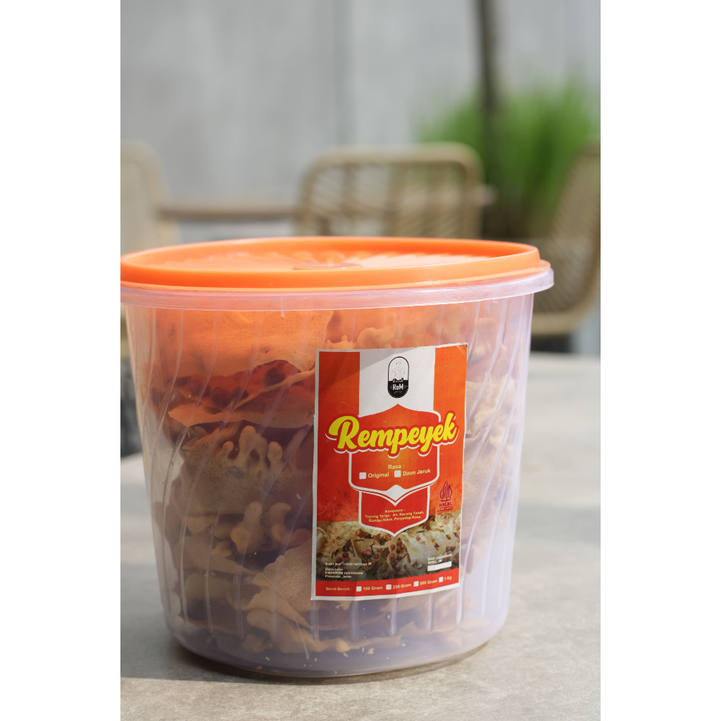 

REMPEYEK KACANG EMAKROM