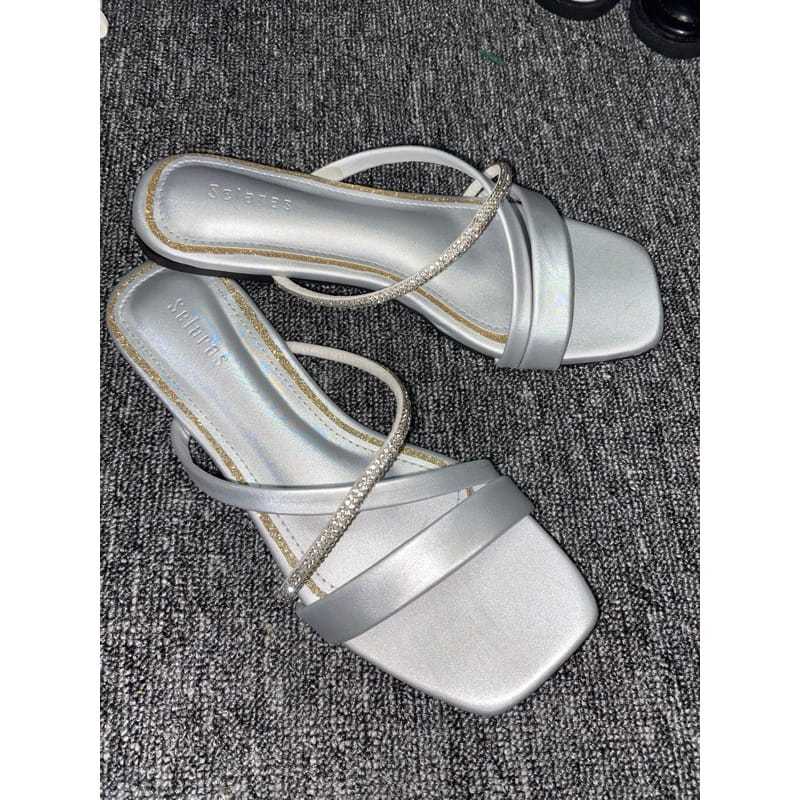 Cimorii - sandal teplek wanita Cimori sandal teplek wanita terbaru sandal teplek wanita import