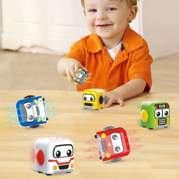 Mainan Mobil 3 in 1 Spinning Cube Car MC 551