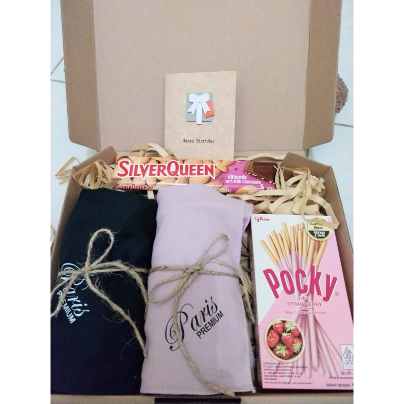 

Hampers hijab+snack