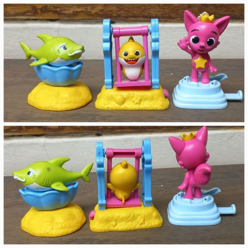 Baby shark Pinkfong figure set dpt 3pc Happy meal McD
