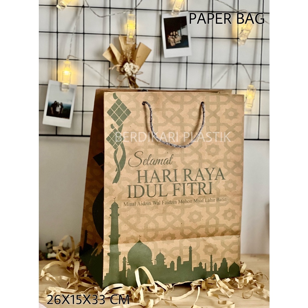 

Paper Bag / Tas Kertas Lebaran Ukuran 26 x 15 x 33 CM