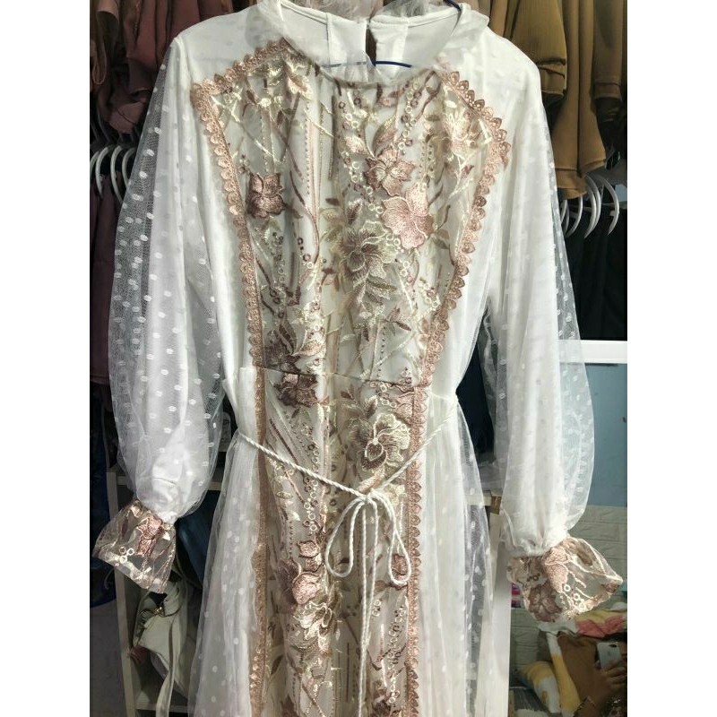 dress calamary latte