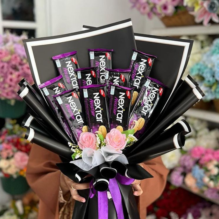 

BUKET SNACK NEXTAR /buket hijab termurah/kado wedding/kado wisuda/kado ulang tahun terlaris