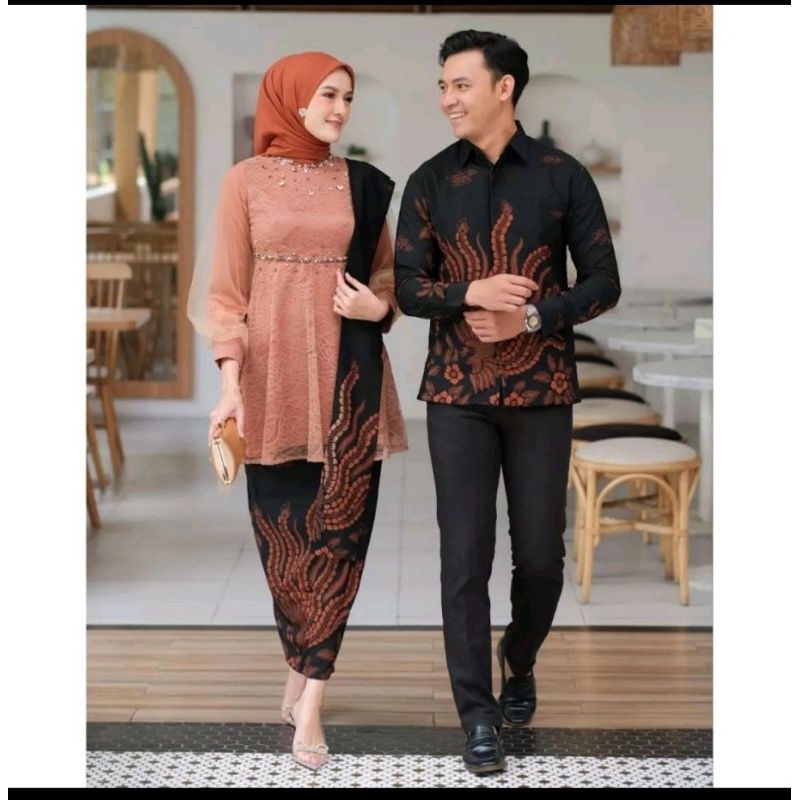 Couple brokat + selendang + rok + Batik pria Lengan Panjang