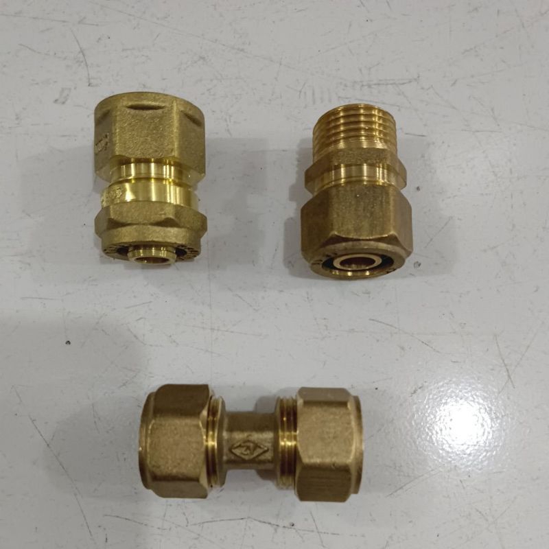sambungan pipa air panas , sock sambung selang air panas drat standar ½in