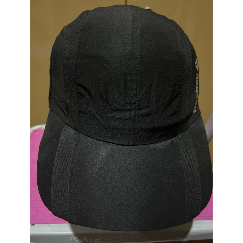 Topi Lari sekon/Used Running Cap Reebok Hitam