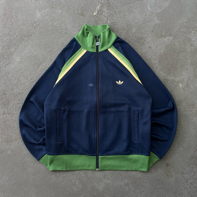 Adidas tracktop trefoil