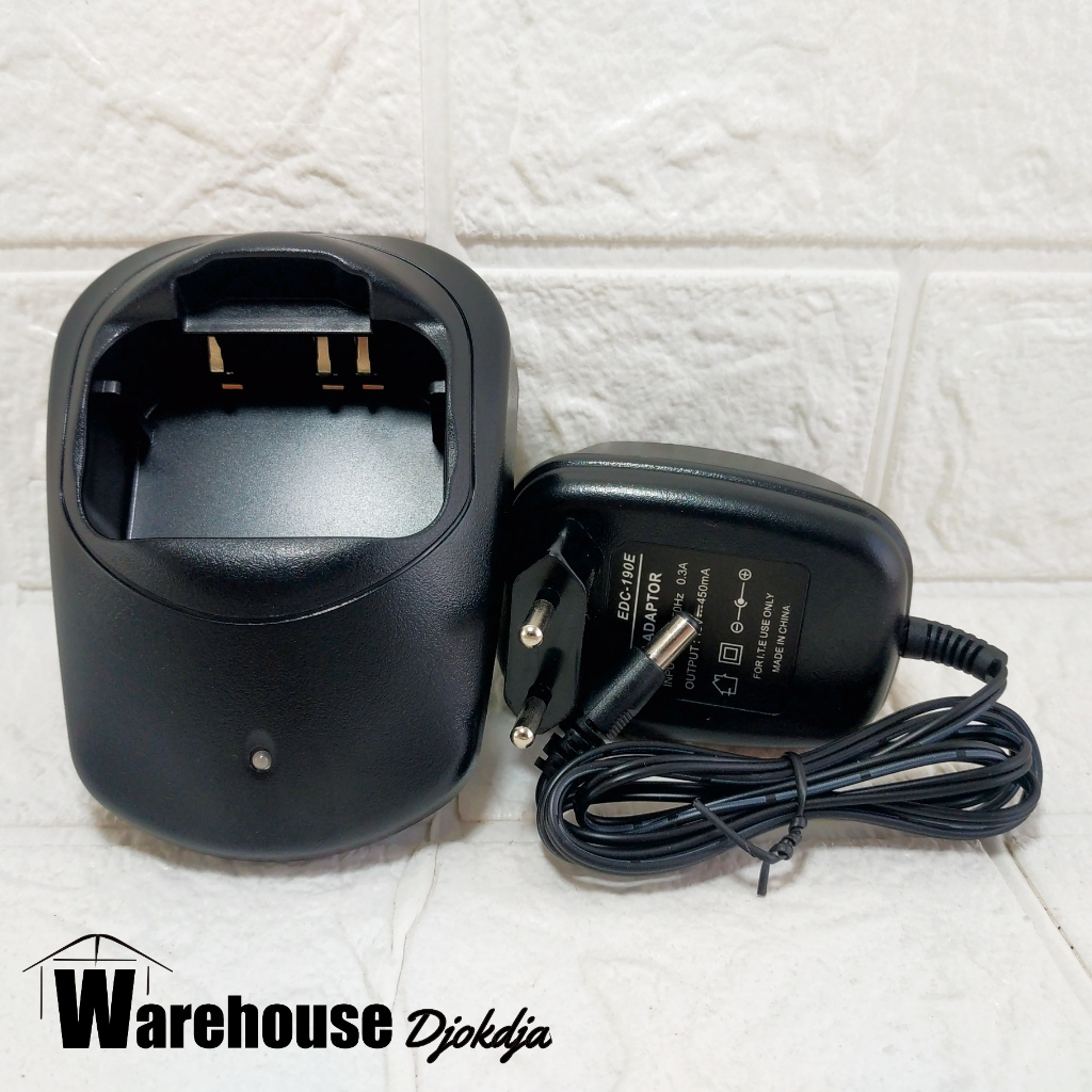 Charger HT Handy Talkie Alinco DJ A10 DJ A100 Dj w10 DJ w100 Dj w500 Dj w50 DJ W35