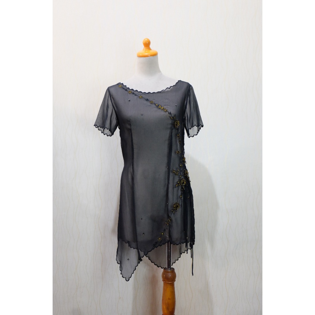 Preloved Outer Sifon Bordir Hitam Emas