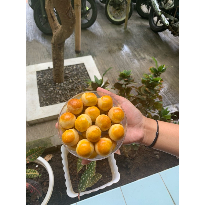 

KUE NASTAR KERING ISI SELAI NANAS HOMEMADE