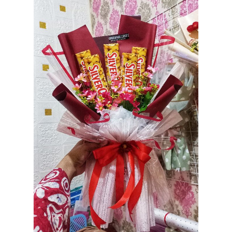 

Buket silverquen 5 pcs dan bunga