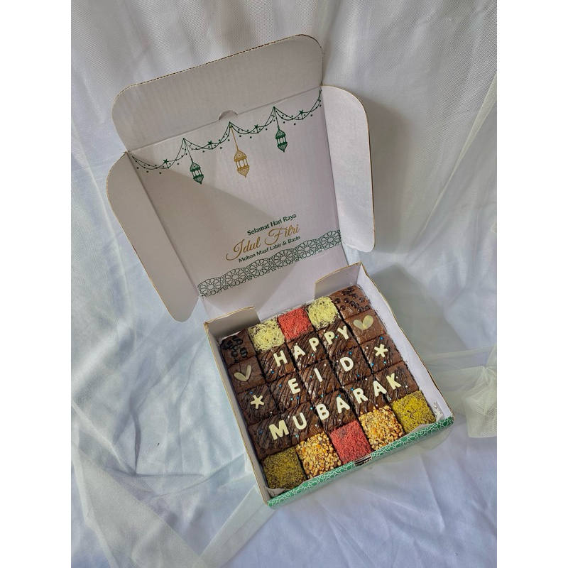 

HAMPERS LEBARAN / HAMPERS IDUL FITRI FUDGY BROWNIES BOX LARGE