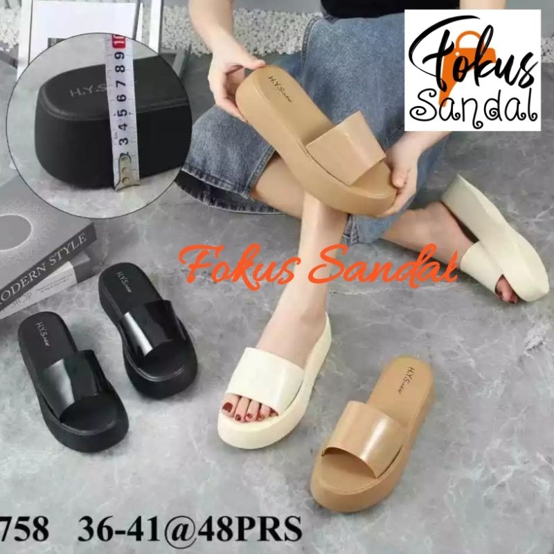 Sandal Wanita Wedges Slop Glosy BOHO Terbaru HYS 1758 BOHO