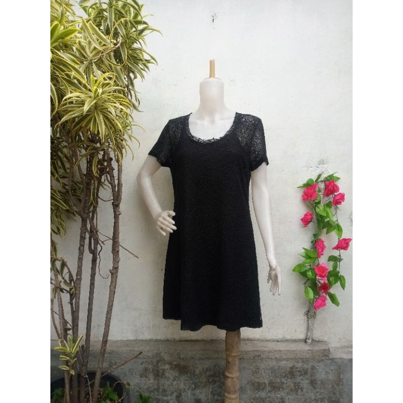 DKNY black lace dress
