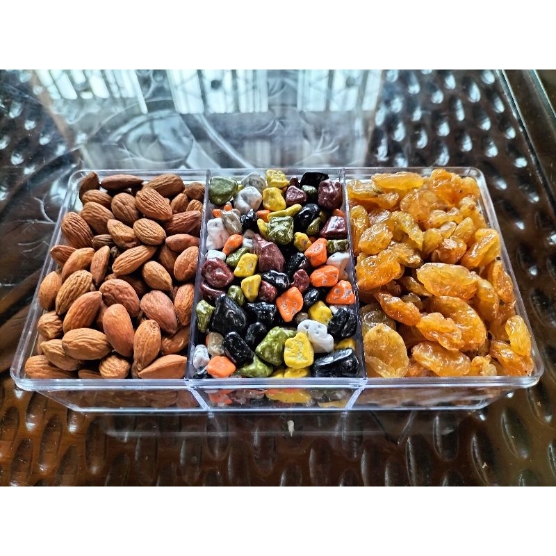 

Paket-3 Mix Kurma Sekat Tiga