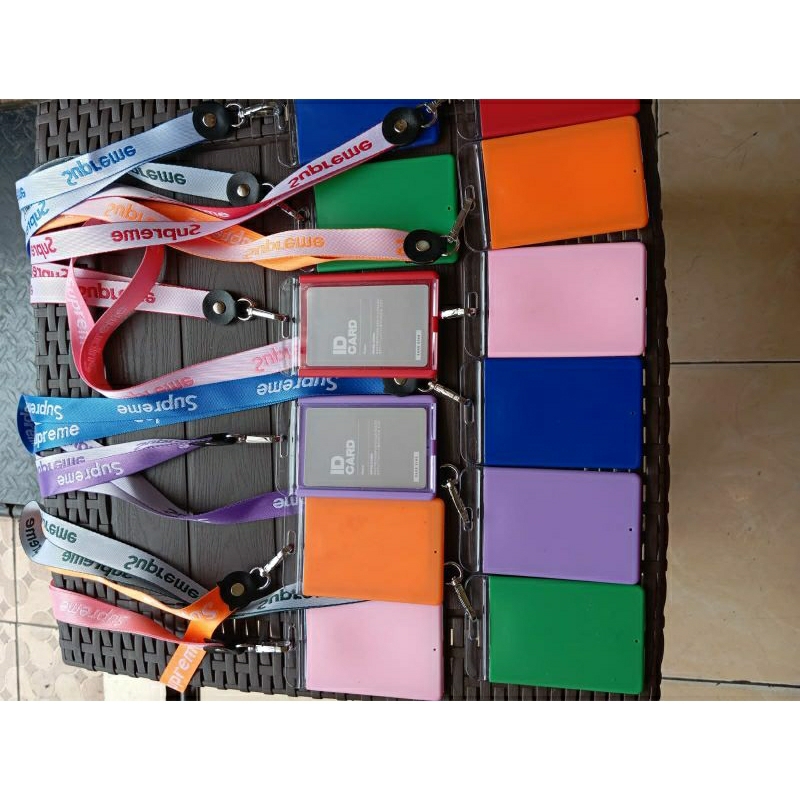 

GANTUNGAN NAME CARD/ ID CARD HOLDER SUPREME
