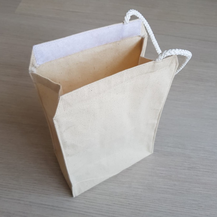 

Promo Spesial Minggu Ini Gadiel Tas Bekal Packaging Hampers Kanvas Bisa Print Bordir