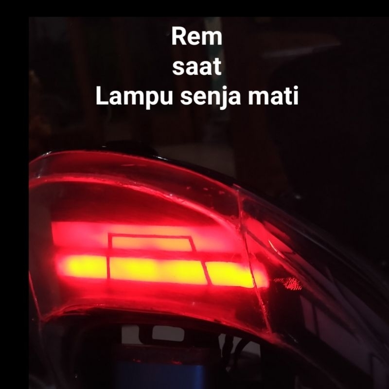 Lazy Stop Lamp Vario 110 karbu