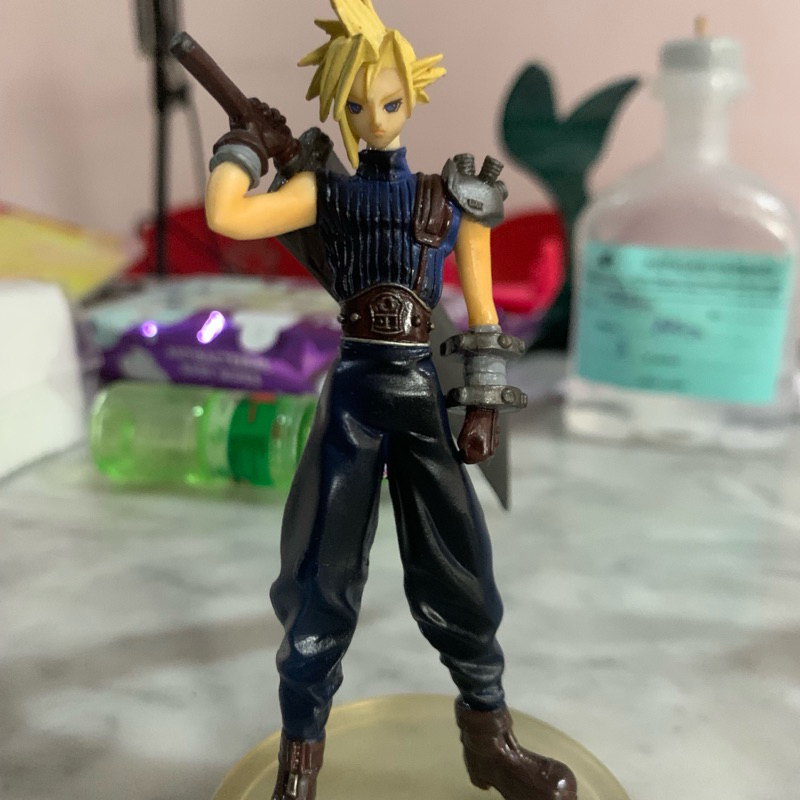 Cloud Strife Final Fantasy Trading Arts