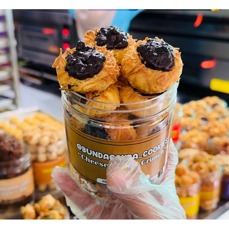 

Cheese Choco Crunchy Cookies Toples Tabung 600ml