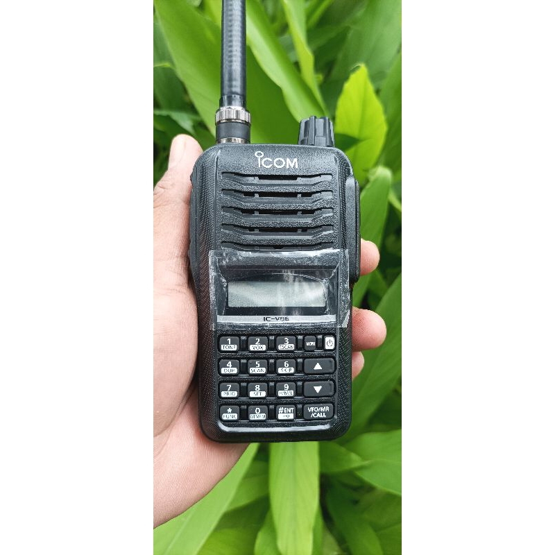 Icom V86