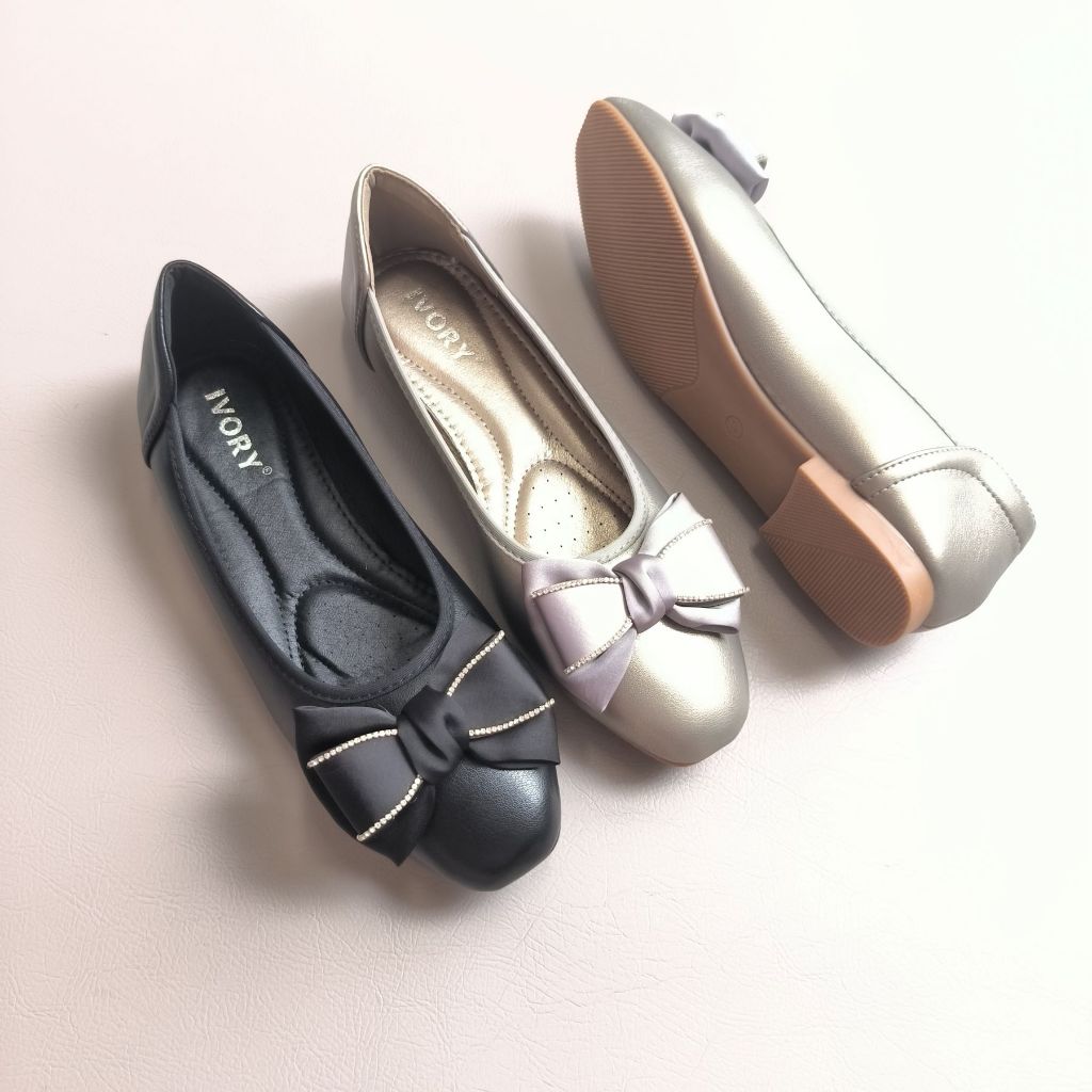 Ivory Sepatu Wanita Flat Ukuran Besar 41 42 43 44 45 B780