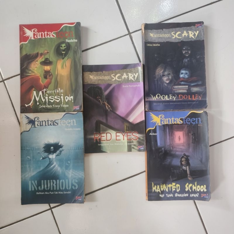 Buku Cerita Fantasteen Horor  5 pcs 40rb (1=8k) (Preloved/Bekas) [Tidak Dijual Satuan]