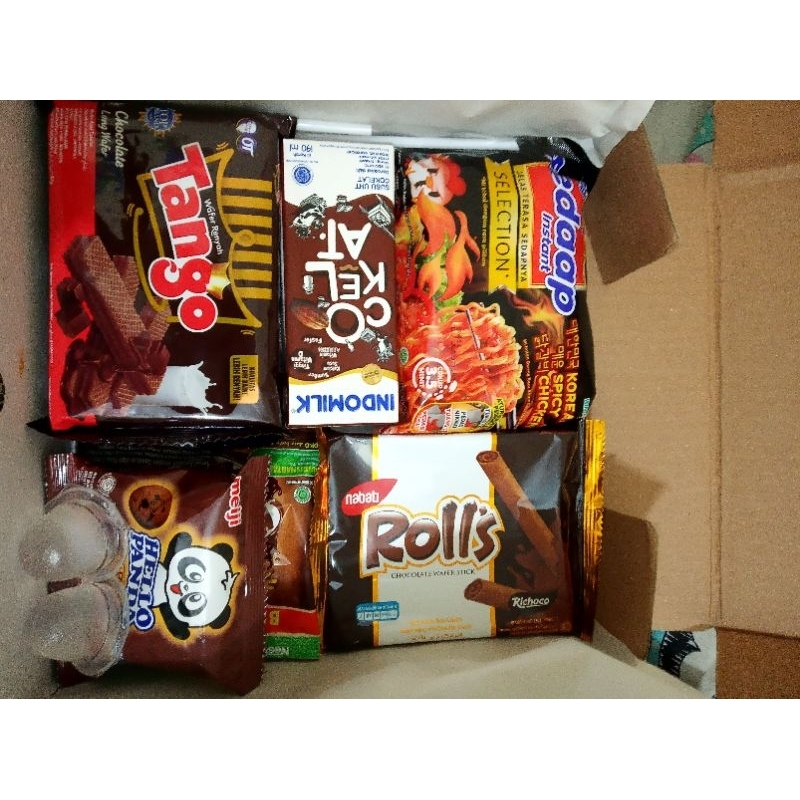 

Snack Box/ Gift Snack/ Hampers Lebaran/ Hampers Ultah/Birthday Murah Malang