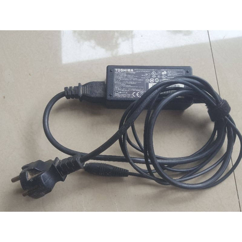 charger Laptop Toshiba ORIGINAL