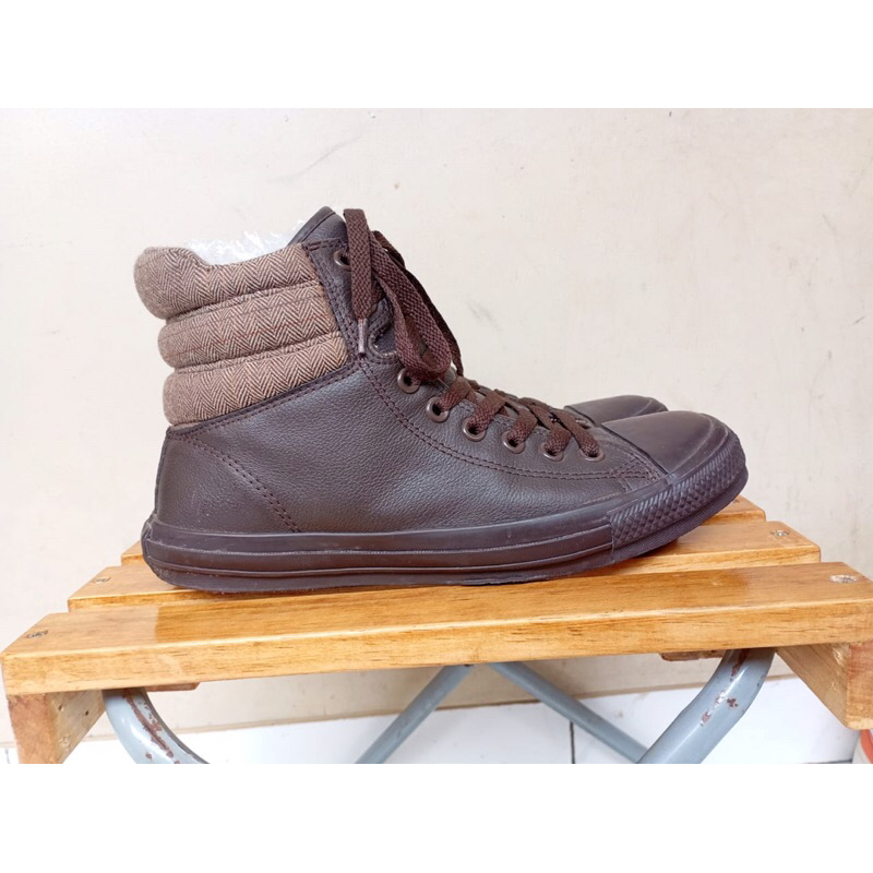 converse leather brown