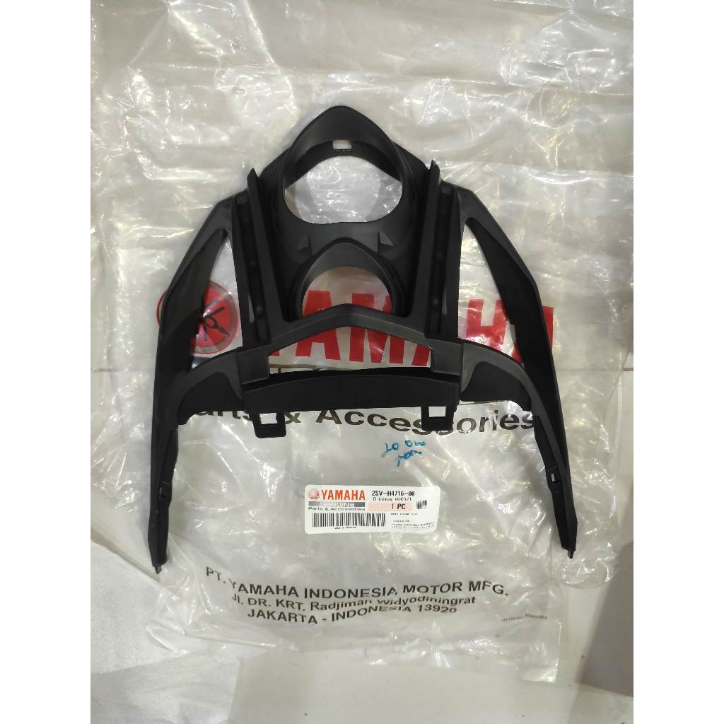 bingkai lampu belakang xeon gt 125 ori