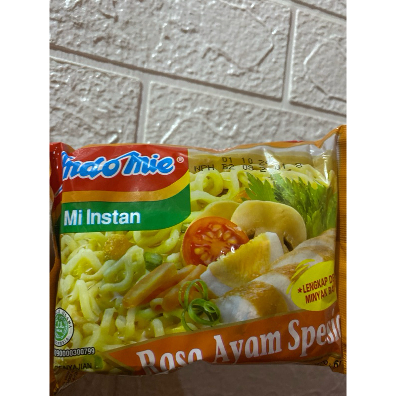 

Indomie Kuah Ayam Spesial