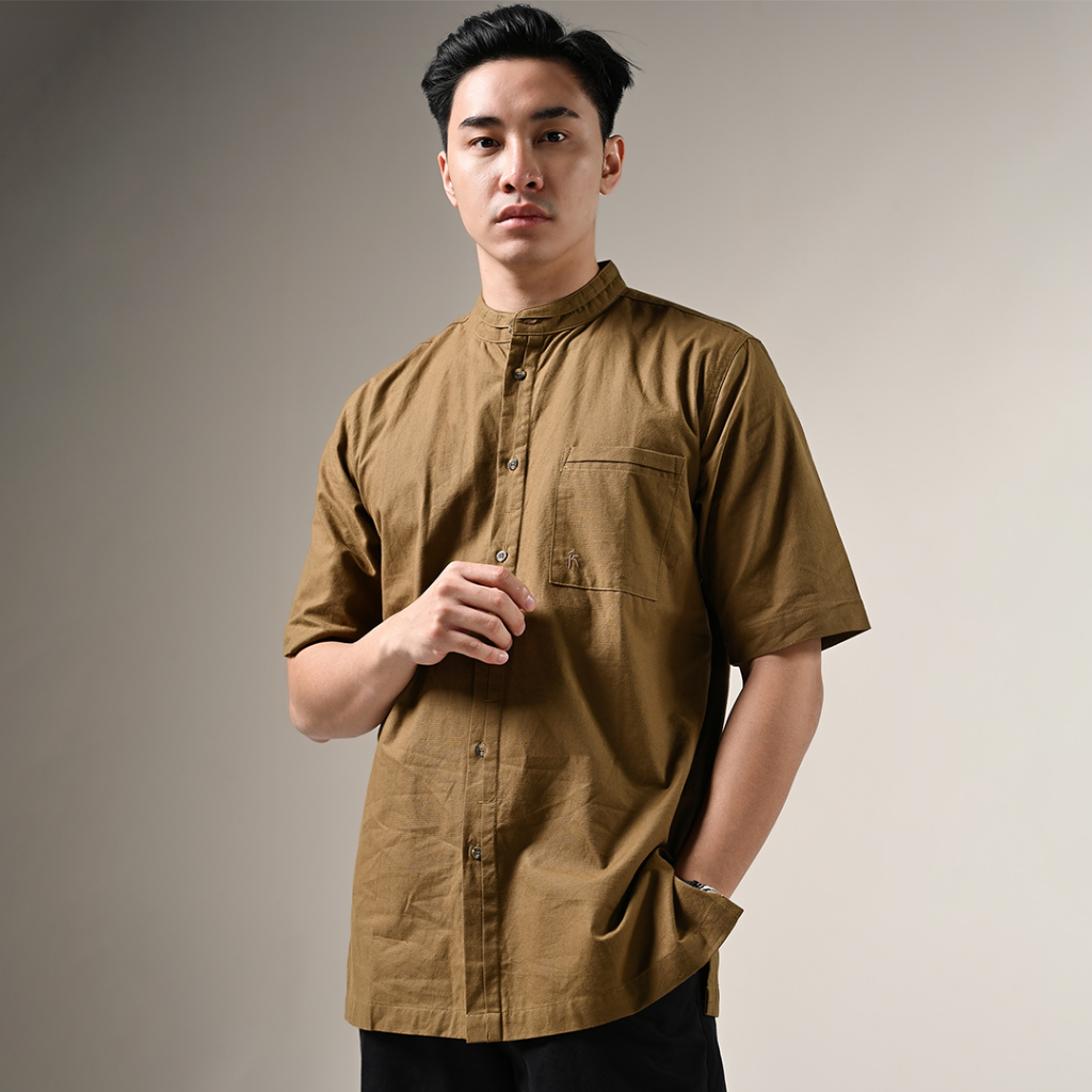 BILAL by KAUM ADAM - Kemeja koko modern bahan premium kerah ciangi lengan pendek warna hitam