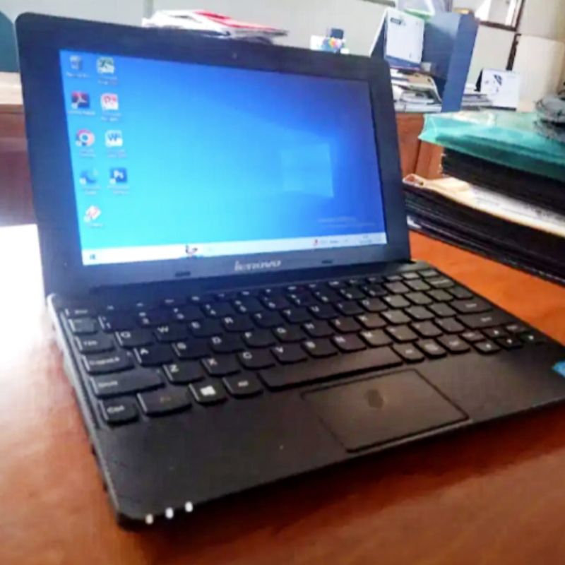 Netbook Lenovo E1030 Second