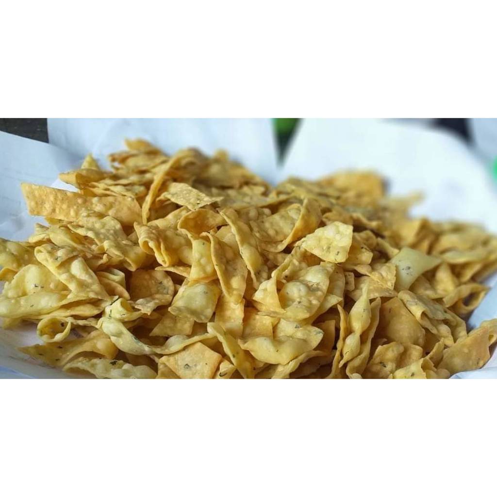 

1000Gr keripik pangsit bawang Pedas Gurih Extra Daun Jeruk