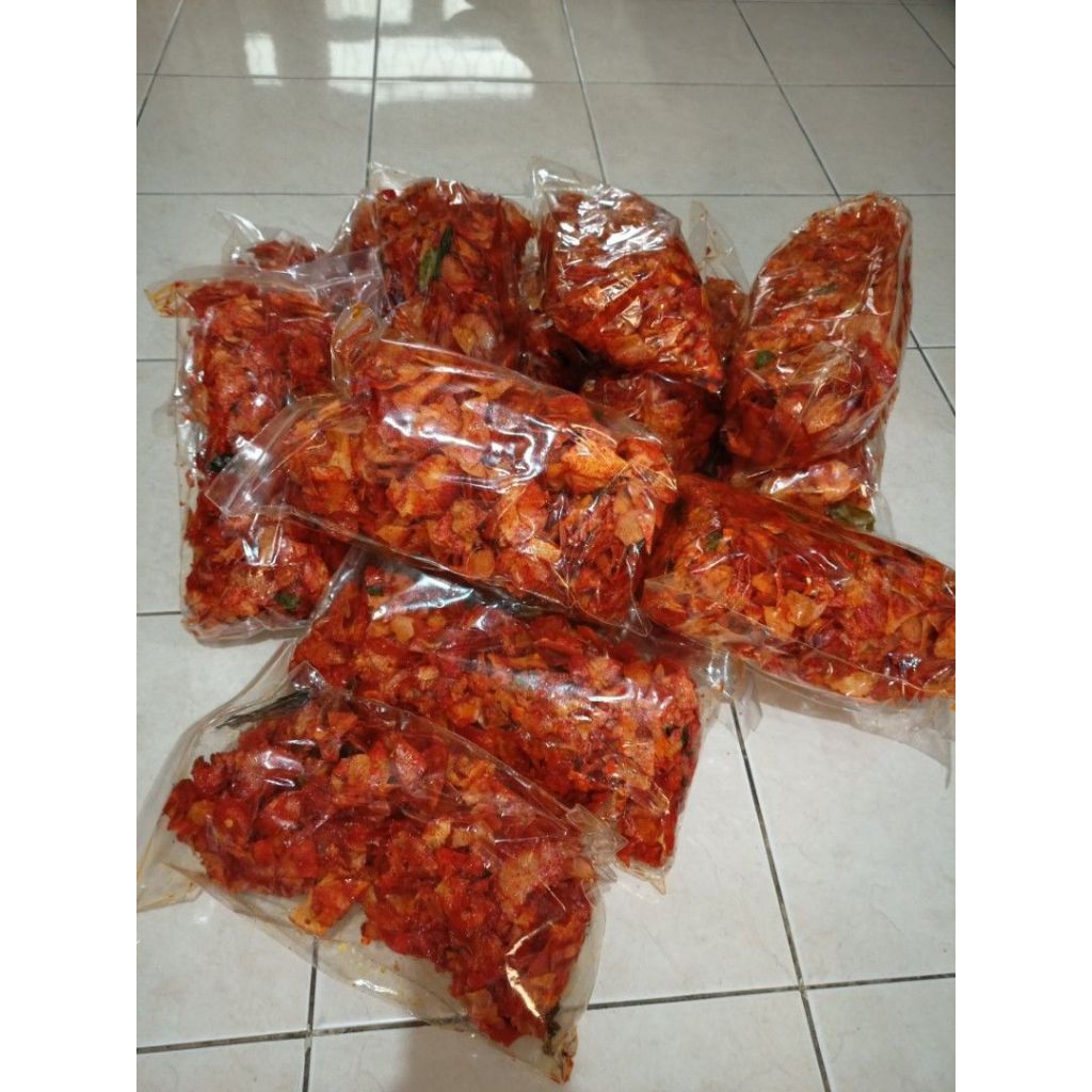 

Keripik Singkong Balado Daun Jeruk 1/2 kg 500gr