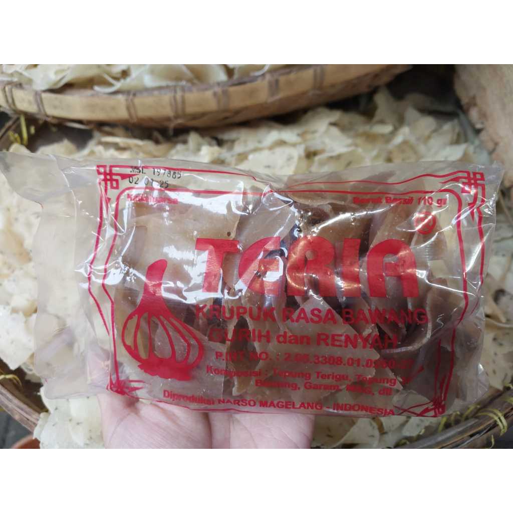 

Kerupuk Bawang Teria Kerupuk Terigu 110gr