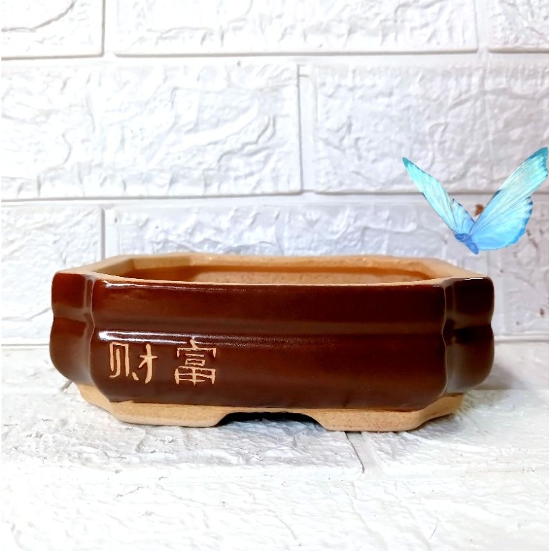 pot persegi panjang garis siku