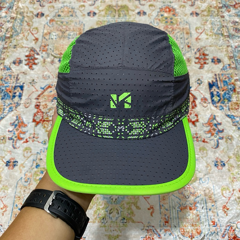 topi millet gunung