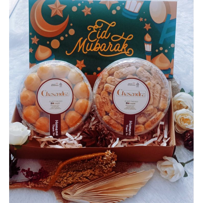

Paket Kue Lebaran isi 2 Toples 250gr