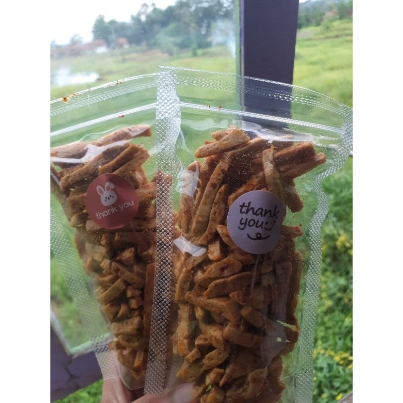 

Cemilan basreng pedas